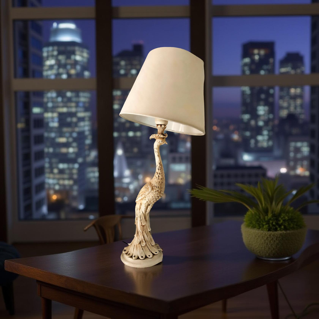 Royal Peacock Lamp – Elegant Table Decor