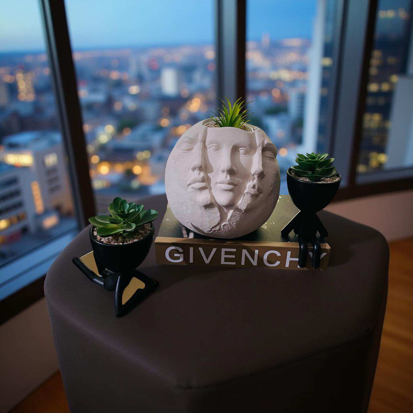 Trinity Faces Planter