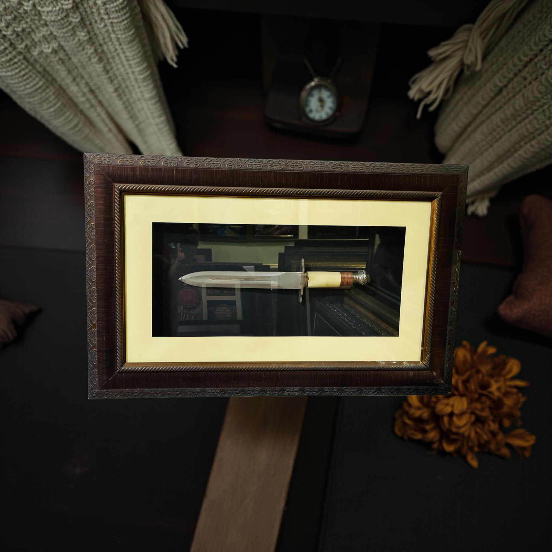 Regal Dagger – Framed Heritage Blade Art
