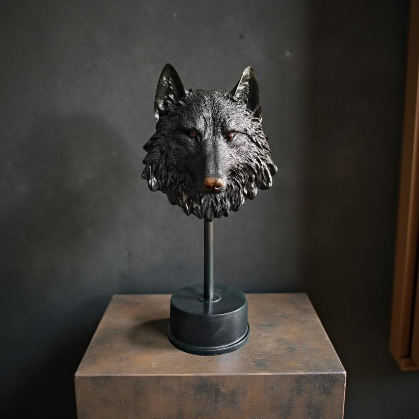 Midnight Sentinel – Wolf Bust Sculpture